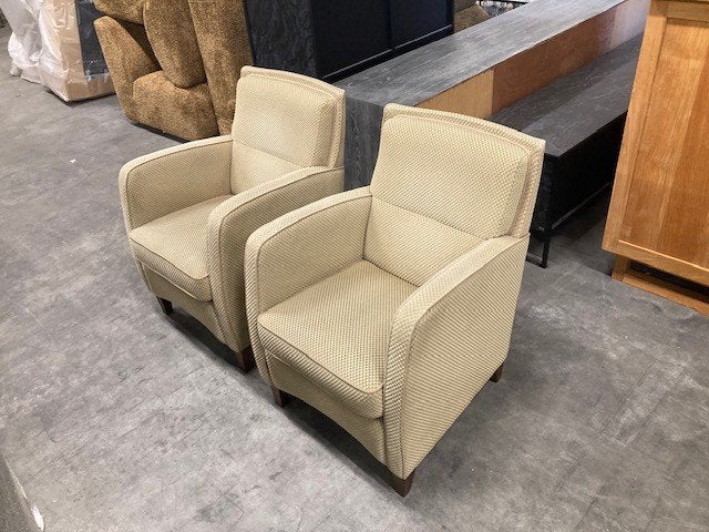 2 fauteuils stof groen bruine poten SAMEN €150 ALS NIEUW, Huis en Inrichting, Fauteuils, Ophalen, Minder dan 75 cm, Zo goed als nieuw