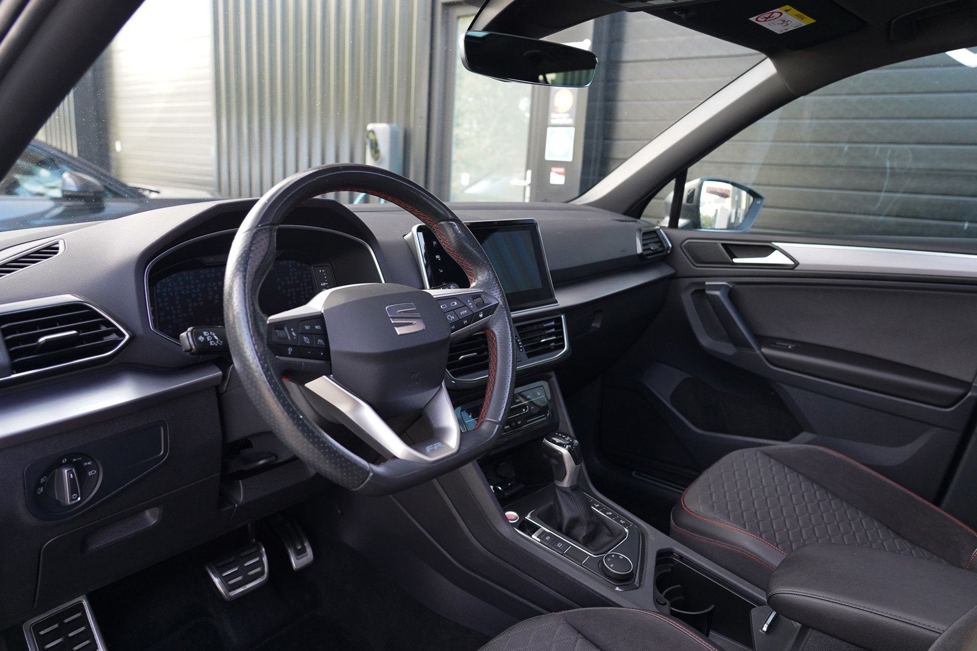 Seat Tarraco 1.4 TSI e-Hybrid PHEV FR Business Intense MATRI, Auto's, Dealer onderhouden, 4 cilinders, 150 pk, Plug-in hybride