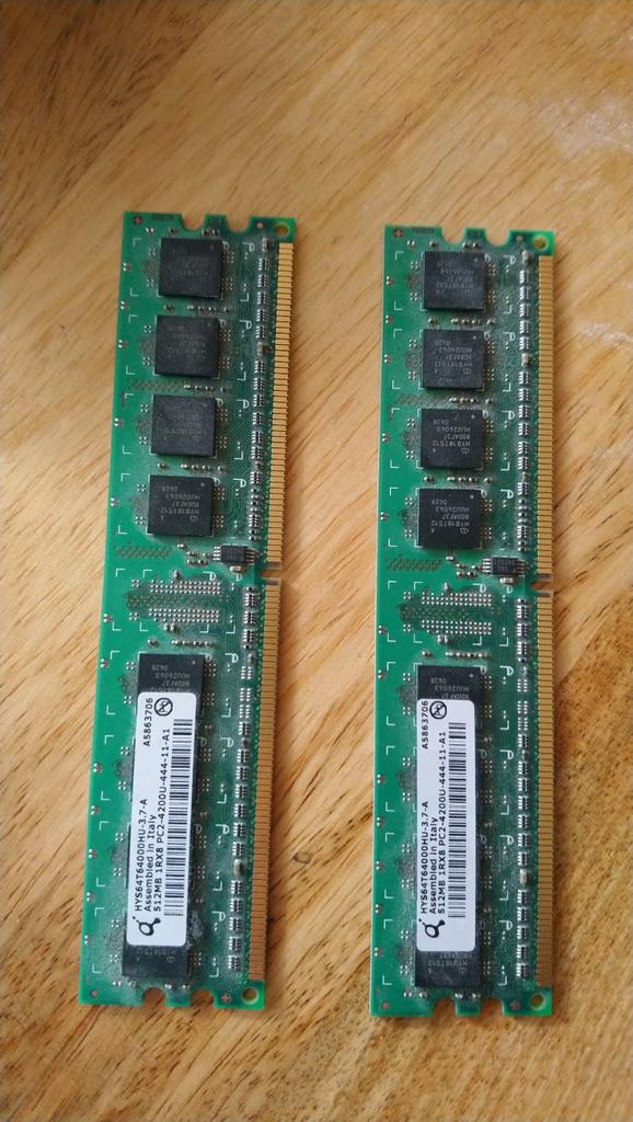 2x 512MB DDR2 RAM, Computers en Software, RAM geheugen, Ophalen, DDR2, Desktop, Gebruikt