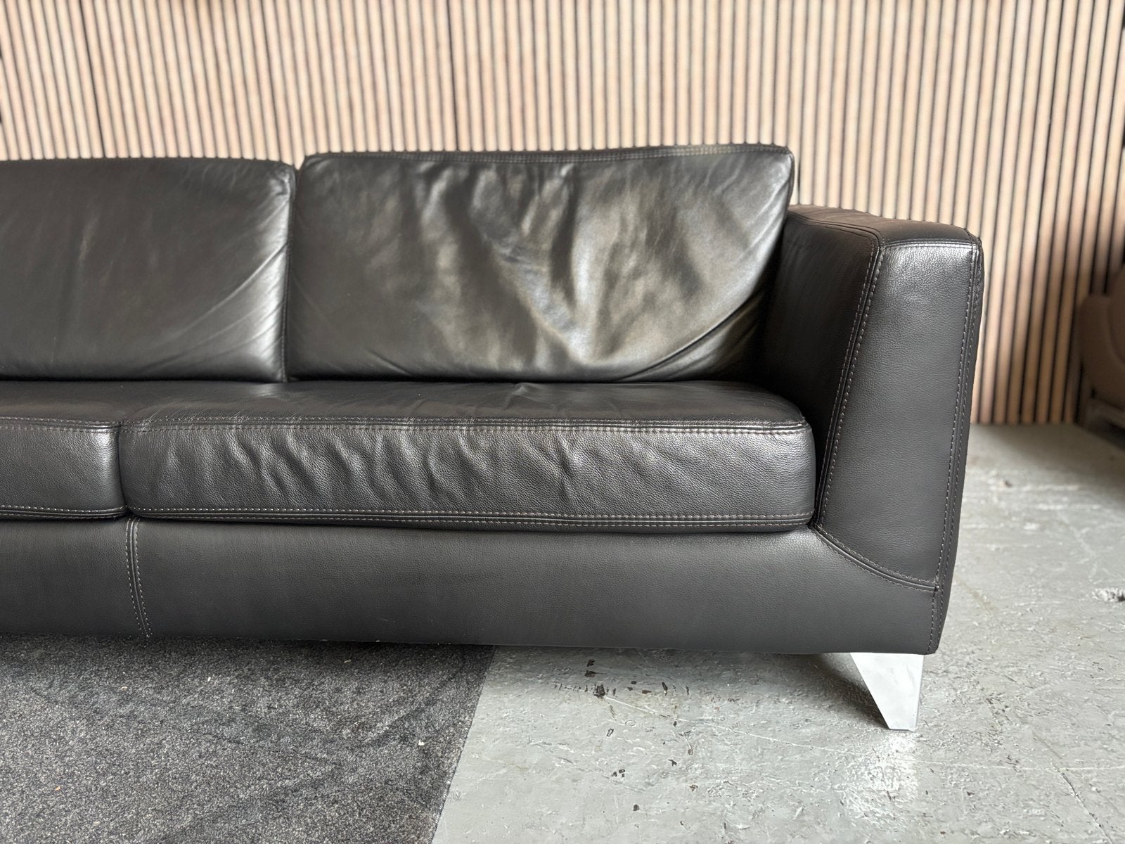 Foto 2 van GRATIS LEVERING Machalke U-Bank Leer 340x290x160 GEREINIGD