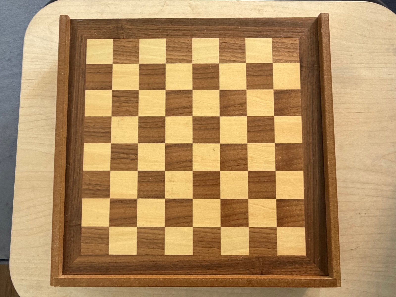 Schaak-, Backgammon- en Ganzenbordspel in één, Een of twee spelers, Ophalen, Gebruikt
