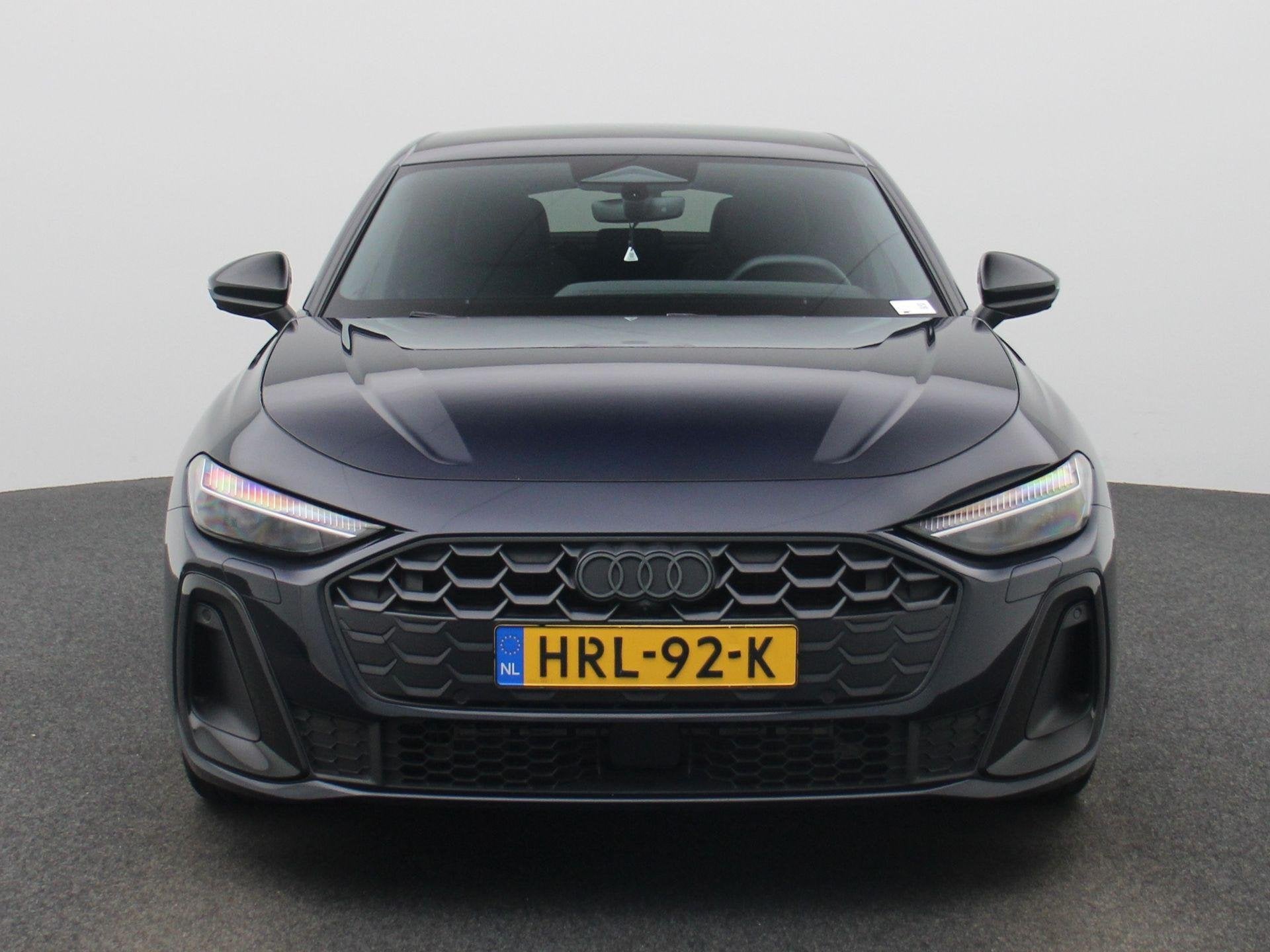 Audi A5 Limousine 2.0 e-hybrid quattro S edition 299 PK | S-, Auto's, 12 maanden, Gebruikt, 4 cilinders, 26 kWh