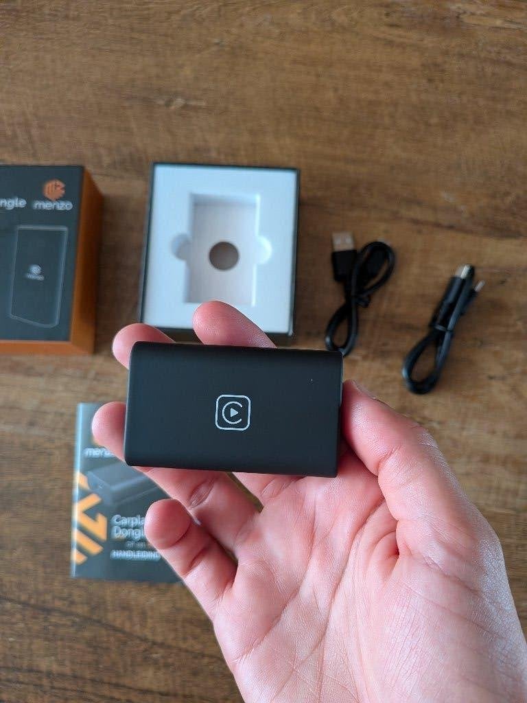 Menzo Dongle - Apple CarPlay - Draadloze Ontvanger, Ophalen of Verzenden, Zo goed als nieuw