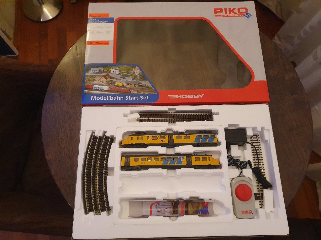 Piko startset H0 DC hondekop NS 351, Treinset, Gelijkstroom, Nieuw, NS