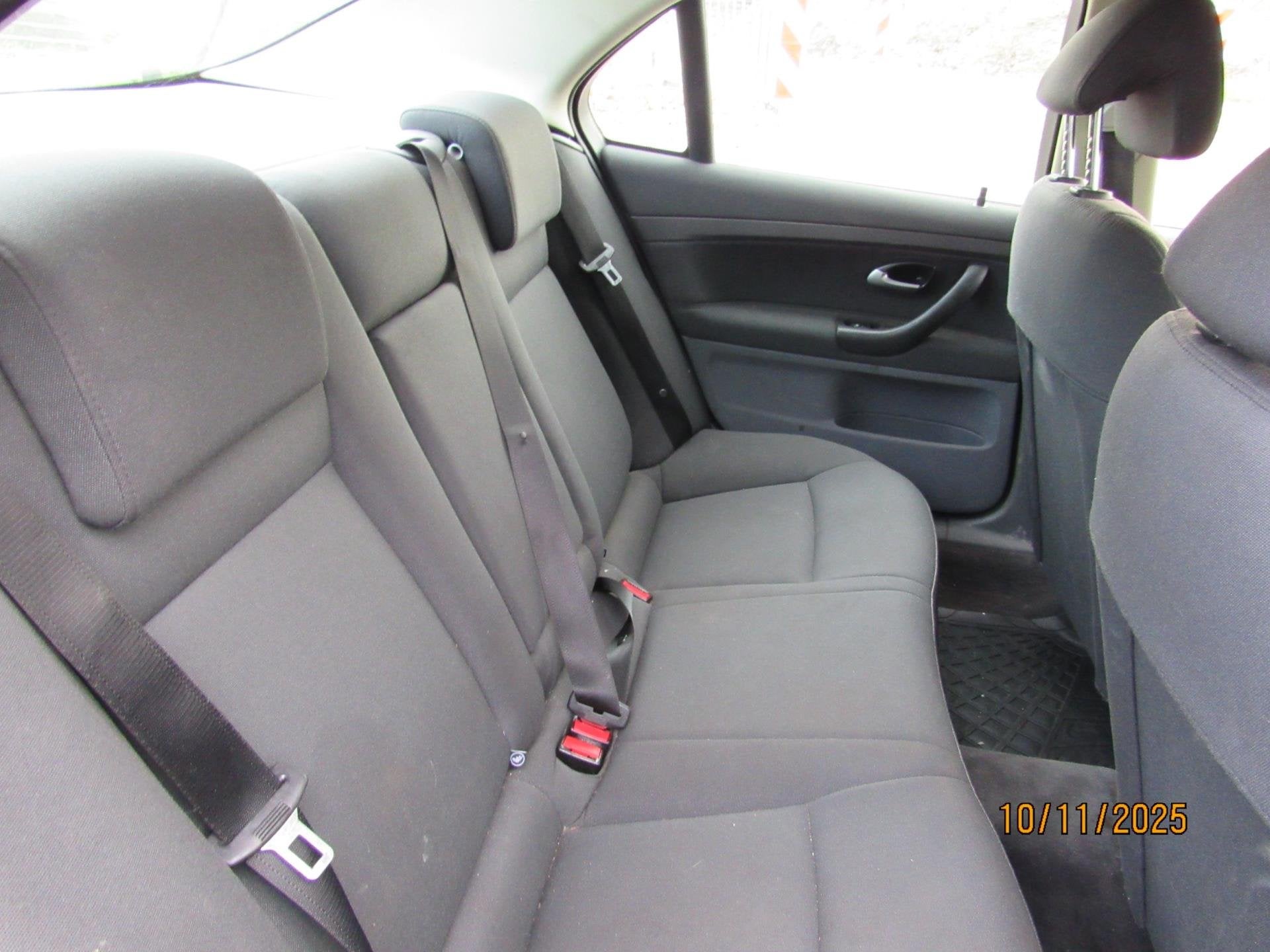 Saab 9-3 Sport Sedan 1.8t Optic, Auto's, Voorwielaandrijving, 1998 cc, Stof, Gebruikt