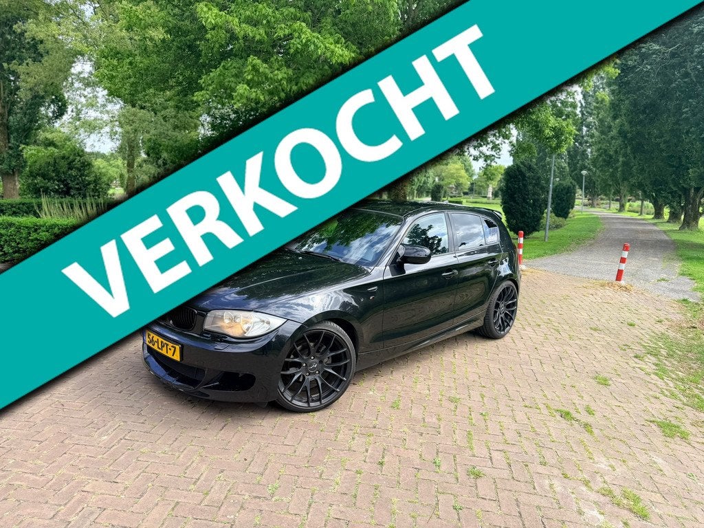 BMW 1-serie 116i Business Line M-Sport+ | Luxe! | Sport uitl, Auto's, BMW, 1-Serie, Euro 5, Achterwielaandrijving, Zwart
