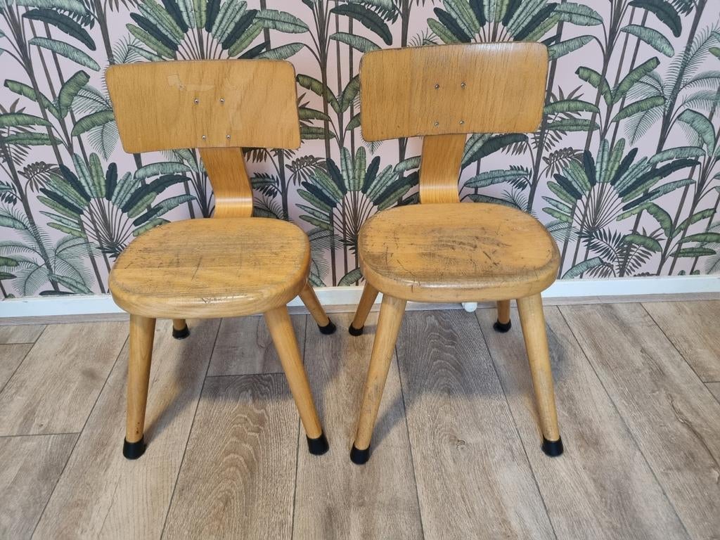Oerdegelijke vintage peuterstoeltjes, Kinderen en Baby's, Kinderkamer | Tafels en Stoelen, Ophalen, Gebruikt, Stoel(en)