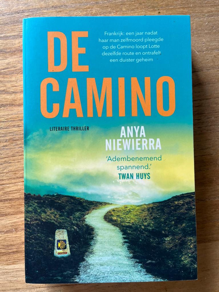 De camino - Anya Niewarra, Boeken, Thrillers, Ophalen of Verzenden, Zo goed als nieuw