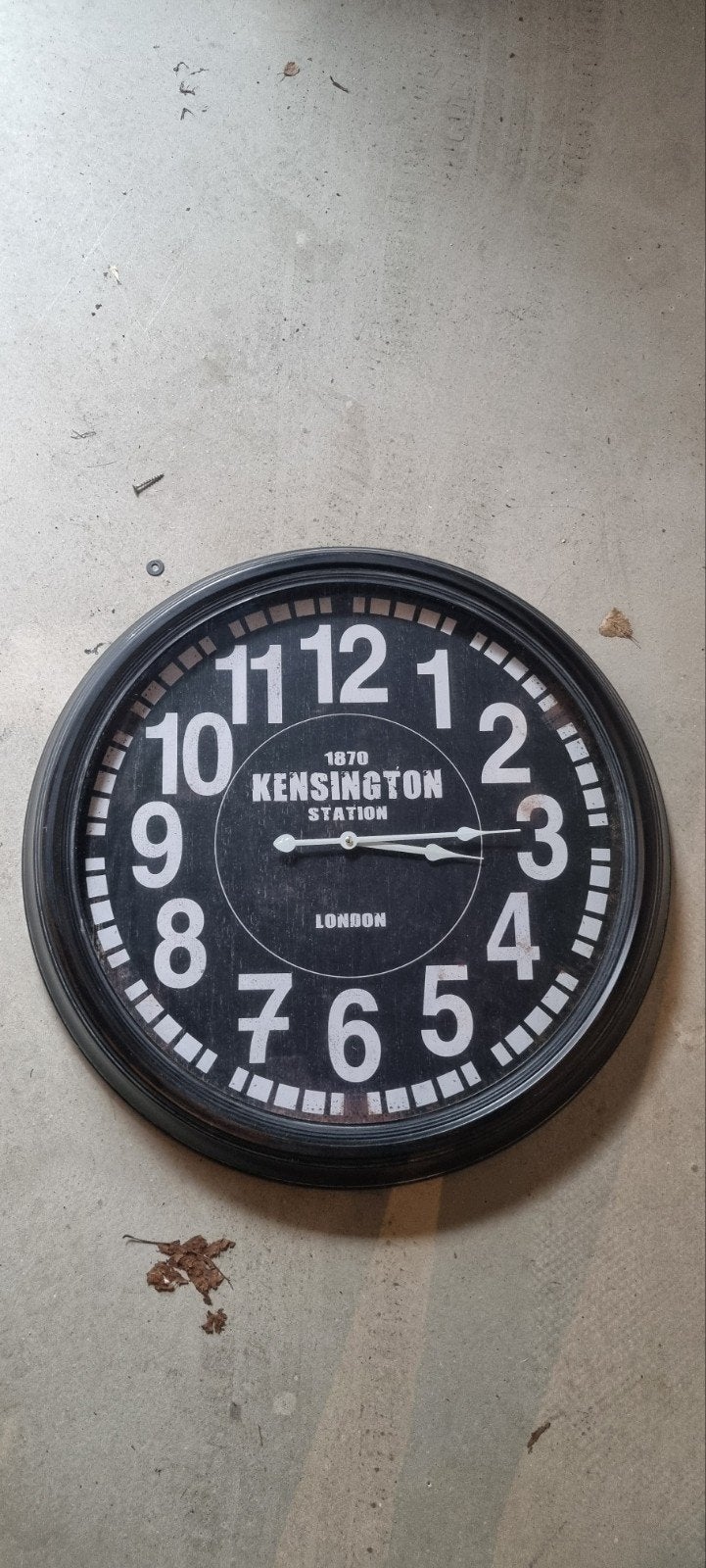 Grote wandklok Kensington Station London - Ø 62cm, Ophalen, Vintage, Analoog, Zwart