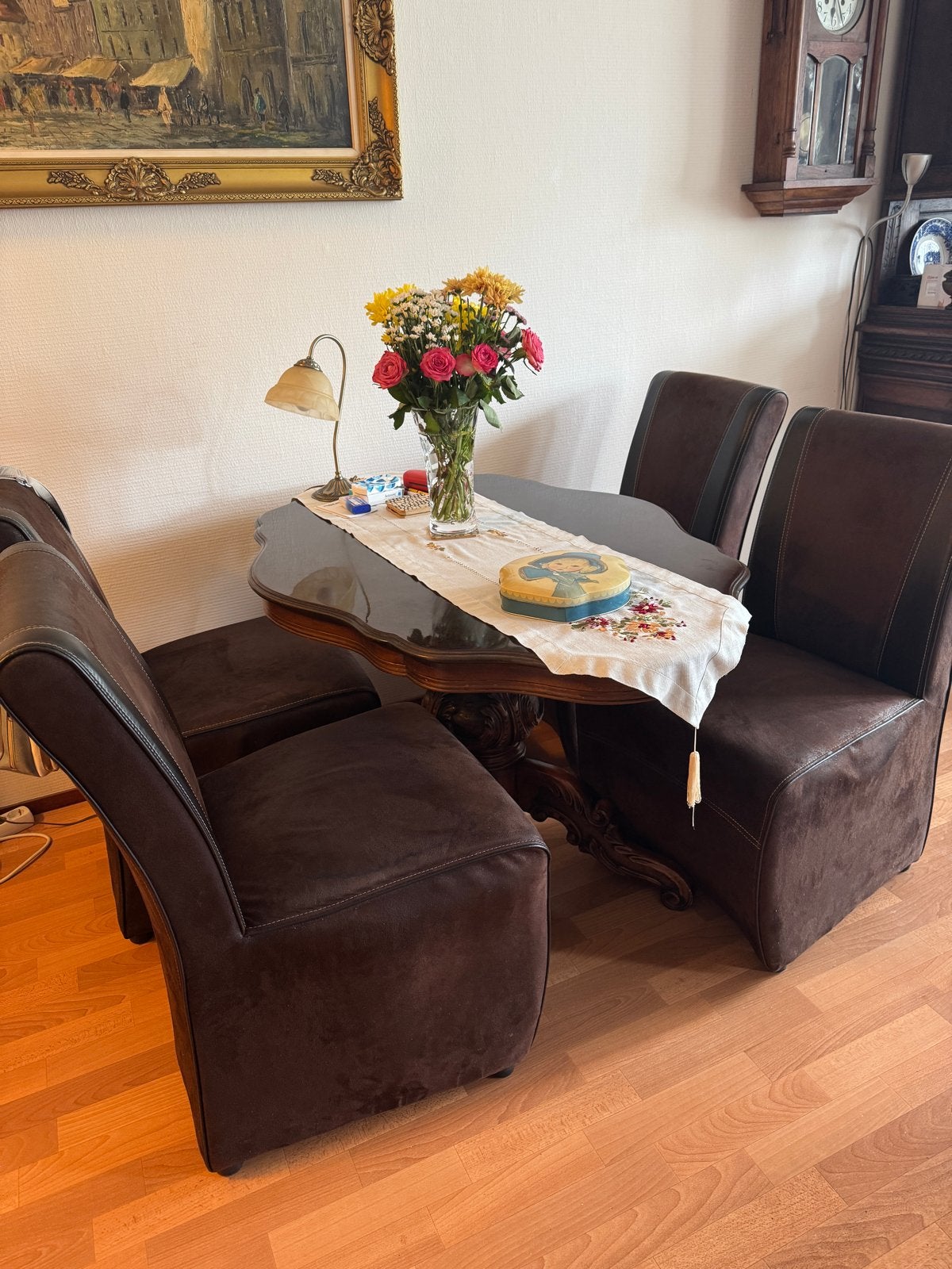 Barok eettafel met 4 stoelen -Tafel ook los te koop, Antiek en Kunst, Antiek | Meubels | Tafels, Ophalen