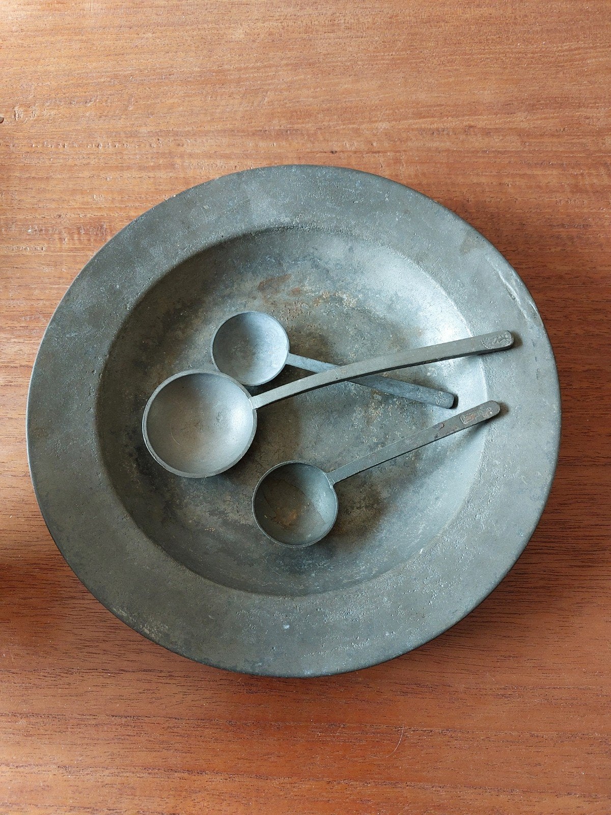 Tinnen bord met lepels, Ophalen of Verzenden
