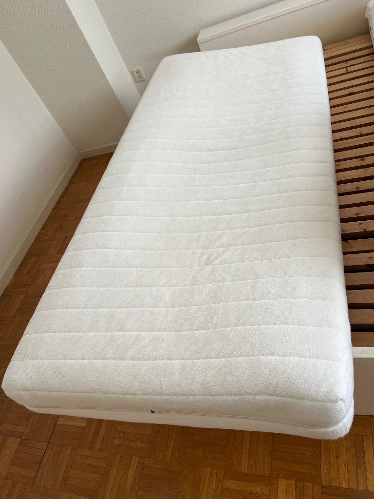 Comfortabel matras voor eenpersoonsbed in prima staat, Huis en Inrichting, 90 cm, Eenpersoons, Ophalen of Verzenden, Zo goed als nieuw