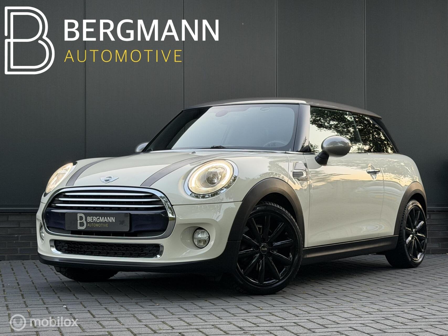 Mini 3-Deurs 1.5 Cooper Chili Seven|Carplay|leder|17”|crui, Voorwielaandrijving, 136 pk, Gebruikt, Met garantie (alle)