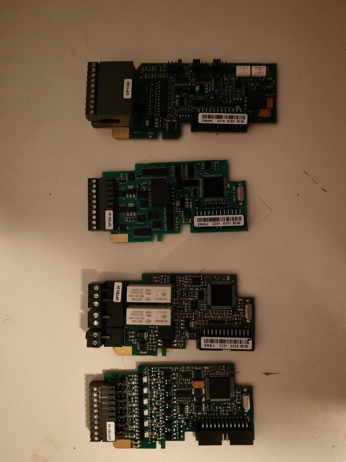 set 4 Eaton/Vacon OPTA I/Oexpansion boards, Ophalen of Verzenden, Nieuw