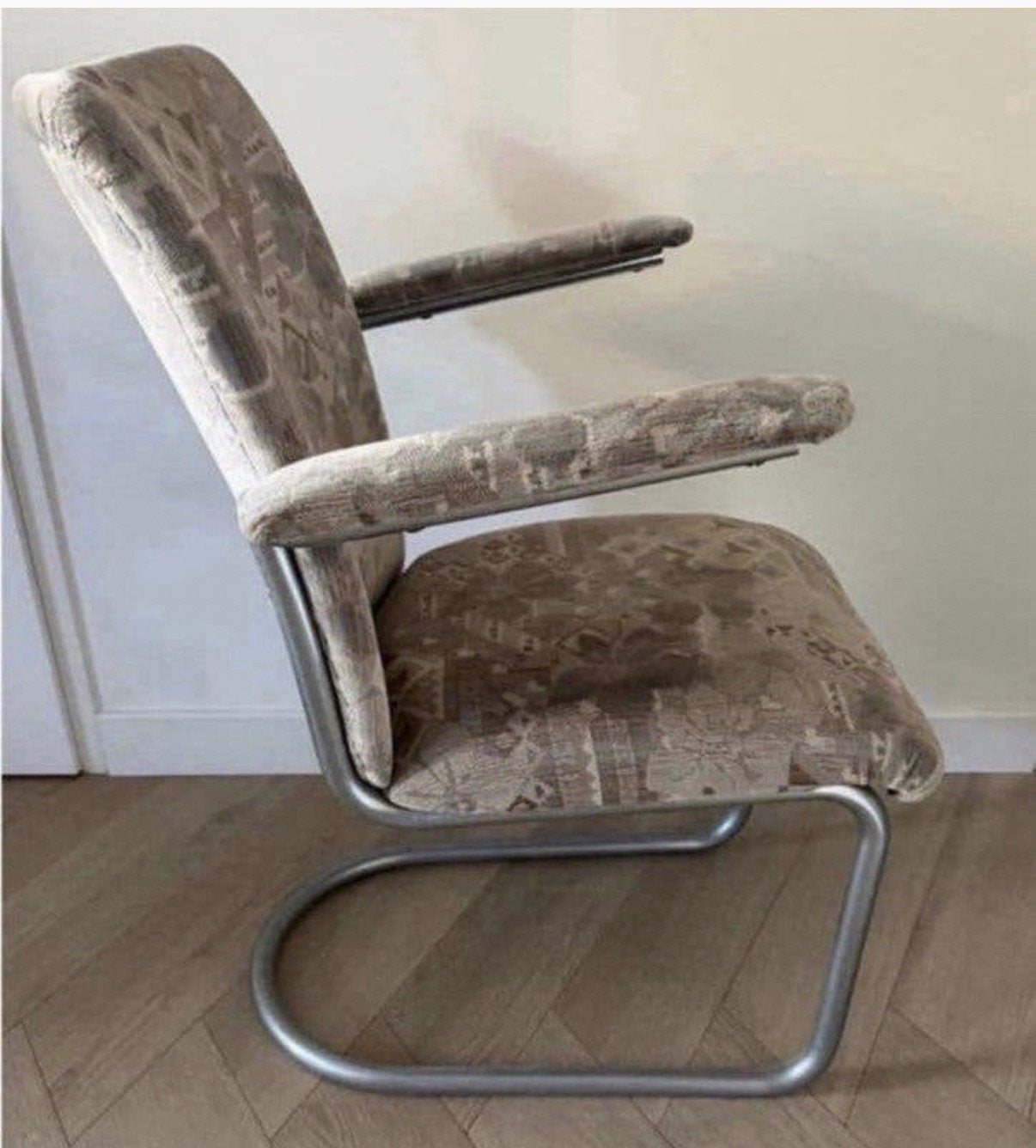 Vintage fauteuil ontworpen door Toon de Wit    ., Ophalen, Zo goed als nieuw, 50 tot 75 cm