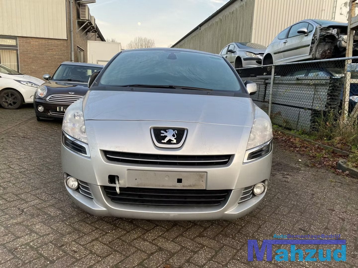 2013 Peugeot 5008 1.6 HDI DV6C EZRC Onderdelen demontage, Taurusavenue 1
2132 LS  Hoofddorp, NL, Gebruikt, Contact.group@renault.com