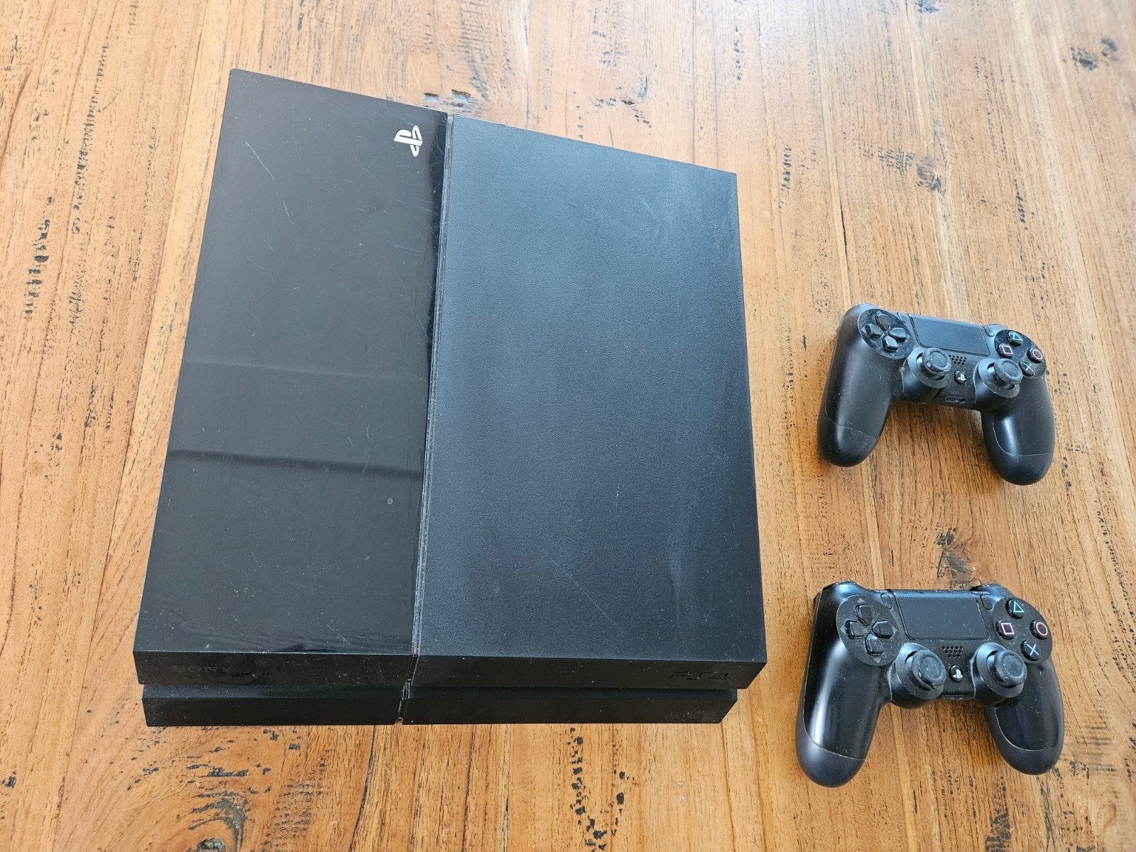 Playstation 4 inc. 2x Controllers, Spelcomputers en Games, Spelcomputers | Sony PlayStation 2, Ophalen of Verzenden, Met 2 controllers