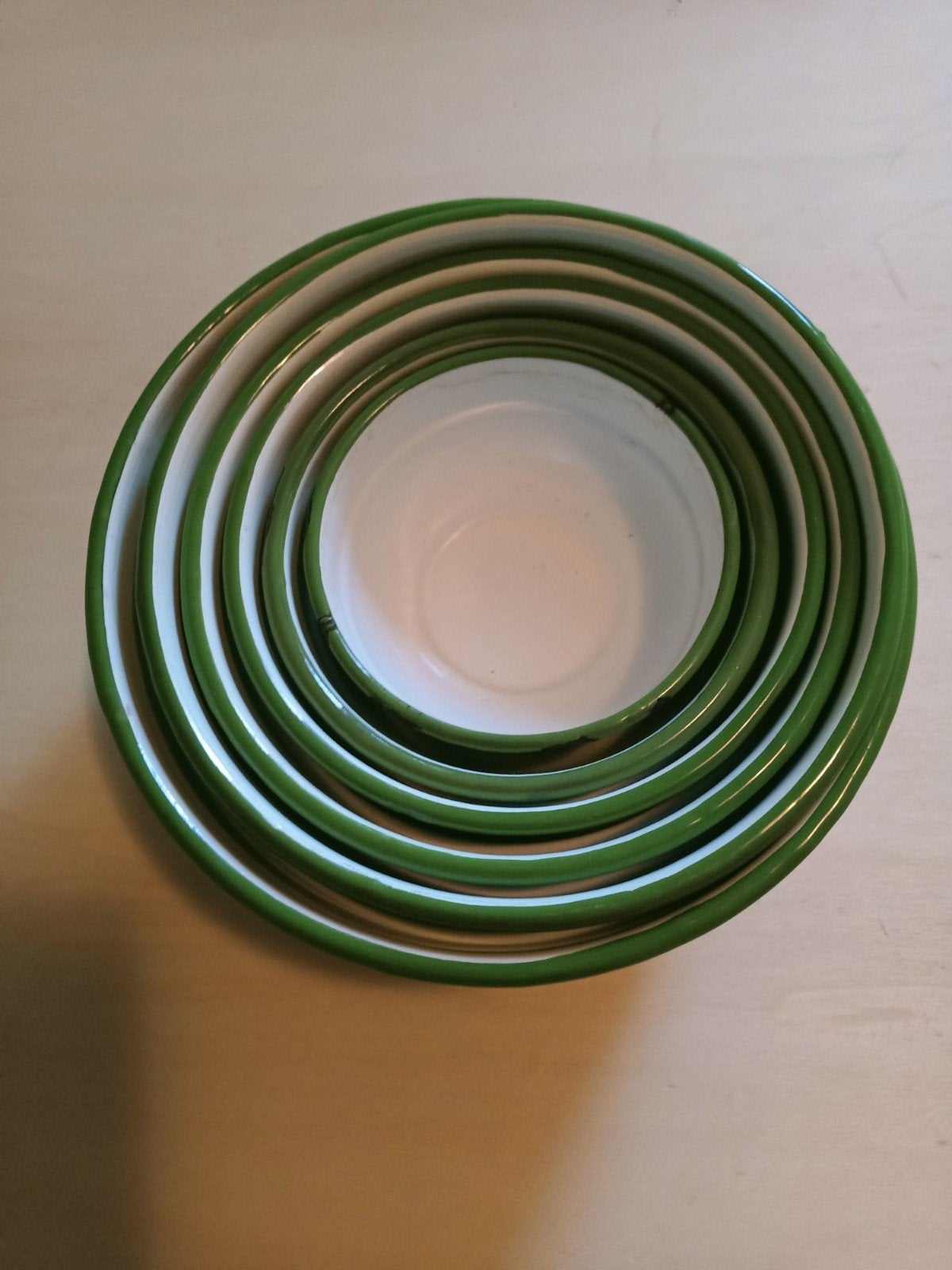 Set van 6 groene geëmailleerde schalen, Ophalen of Verzenden