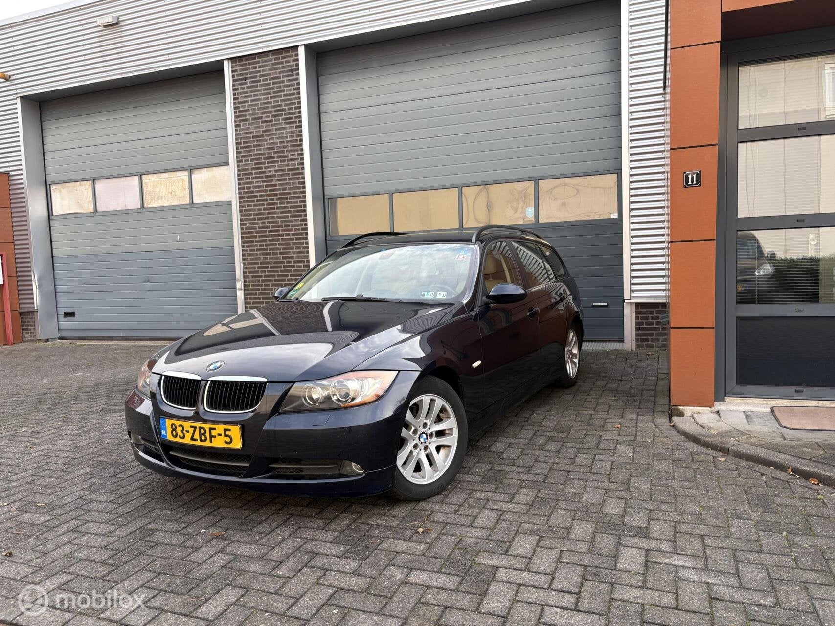 BMW 3-serie Touring 325xi High Executive, Auto's, 13 km/l, Parkeersensor, Gebruikt, Blauw