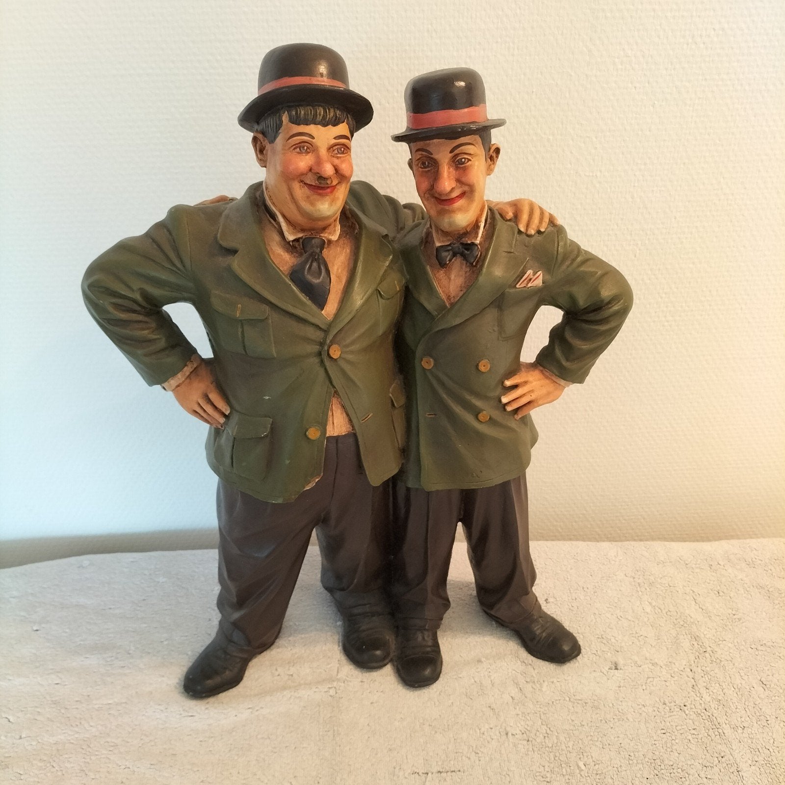 Beeld Laurel & Hardy - Gesigneerd Jun Asilo 1995, Ophalen of Verzenden, Zo goed als nieuw