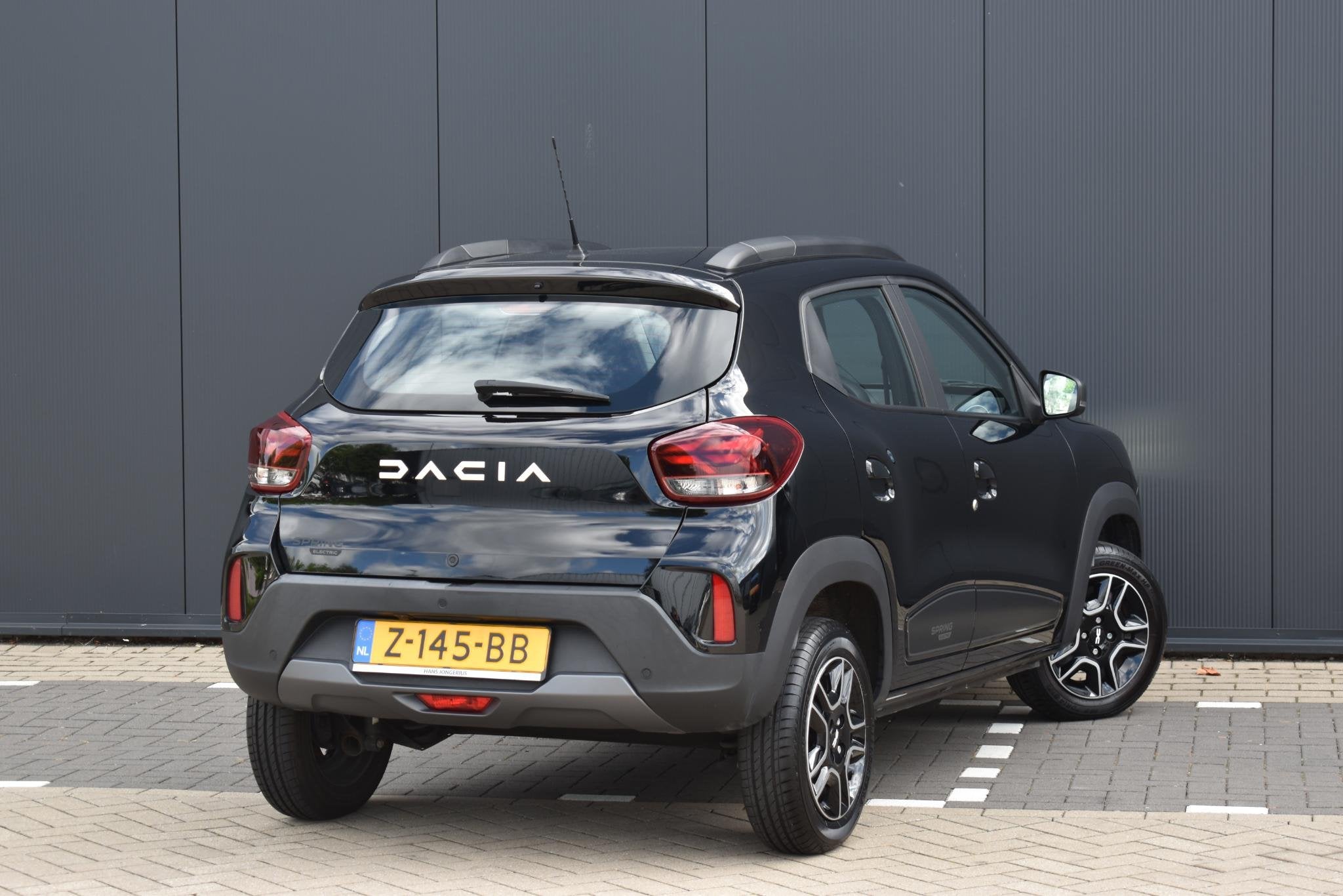 Dacia Spring Expression 27 kWh | DEALER ONDERH. | APPLE CARP, Auto's, Dacia, Dealer onderhouden, Gebruikt, 38 min, Zwart