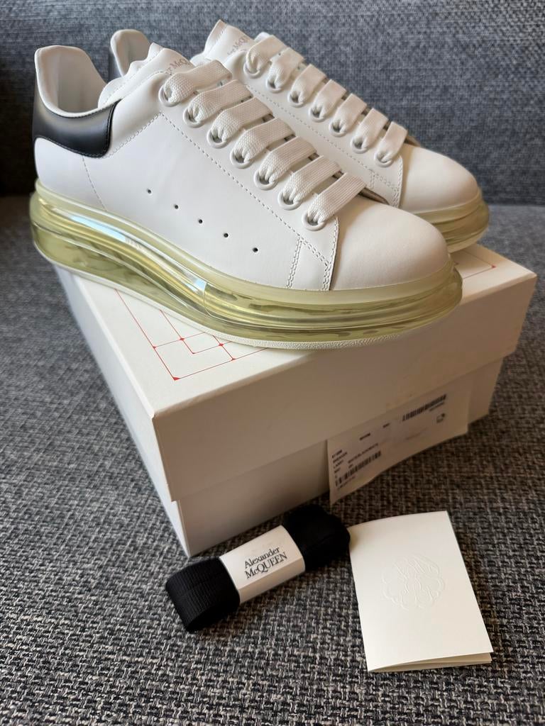 Alexander McQueen Larry Oversized Sneakers maat 39.5, Wit, Nieuw, Ophalen of Verzenden, Sneakers of Gympen