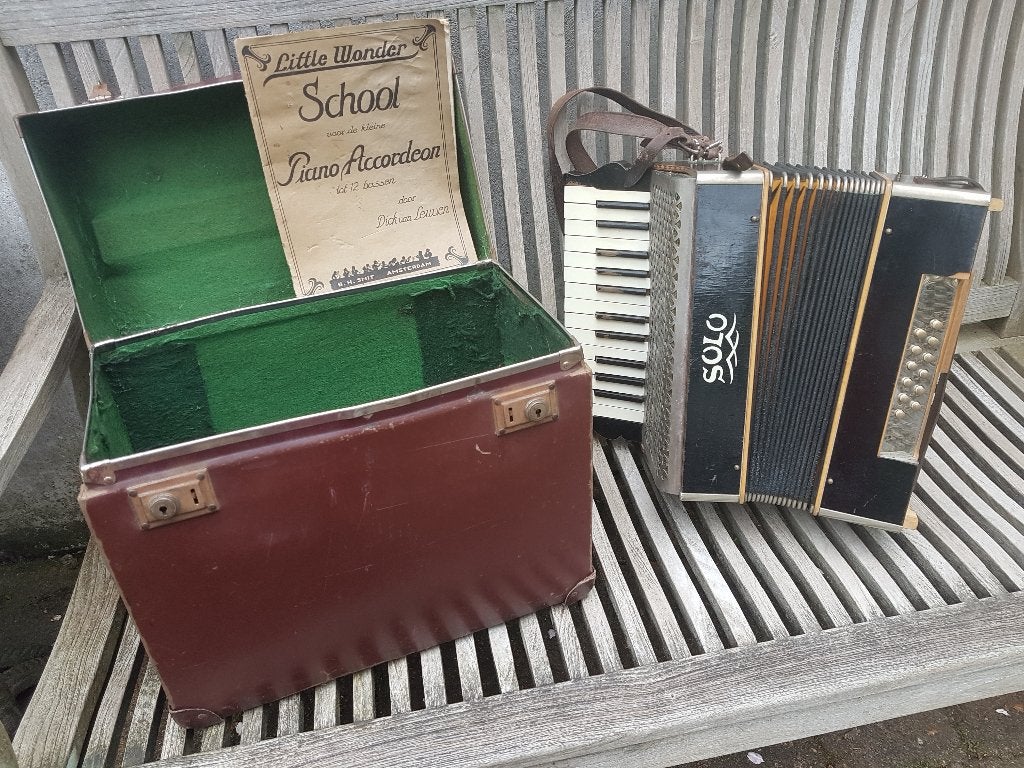 Accordeon Solo, Gebruikt, Overige formaten, Met koffer, Toetsaccordeon