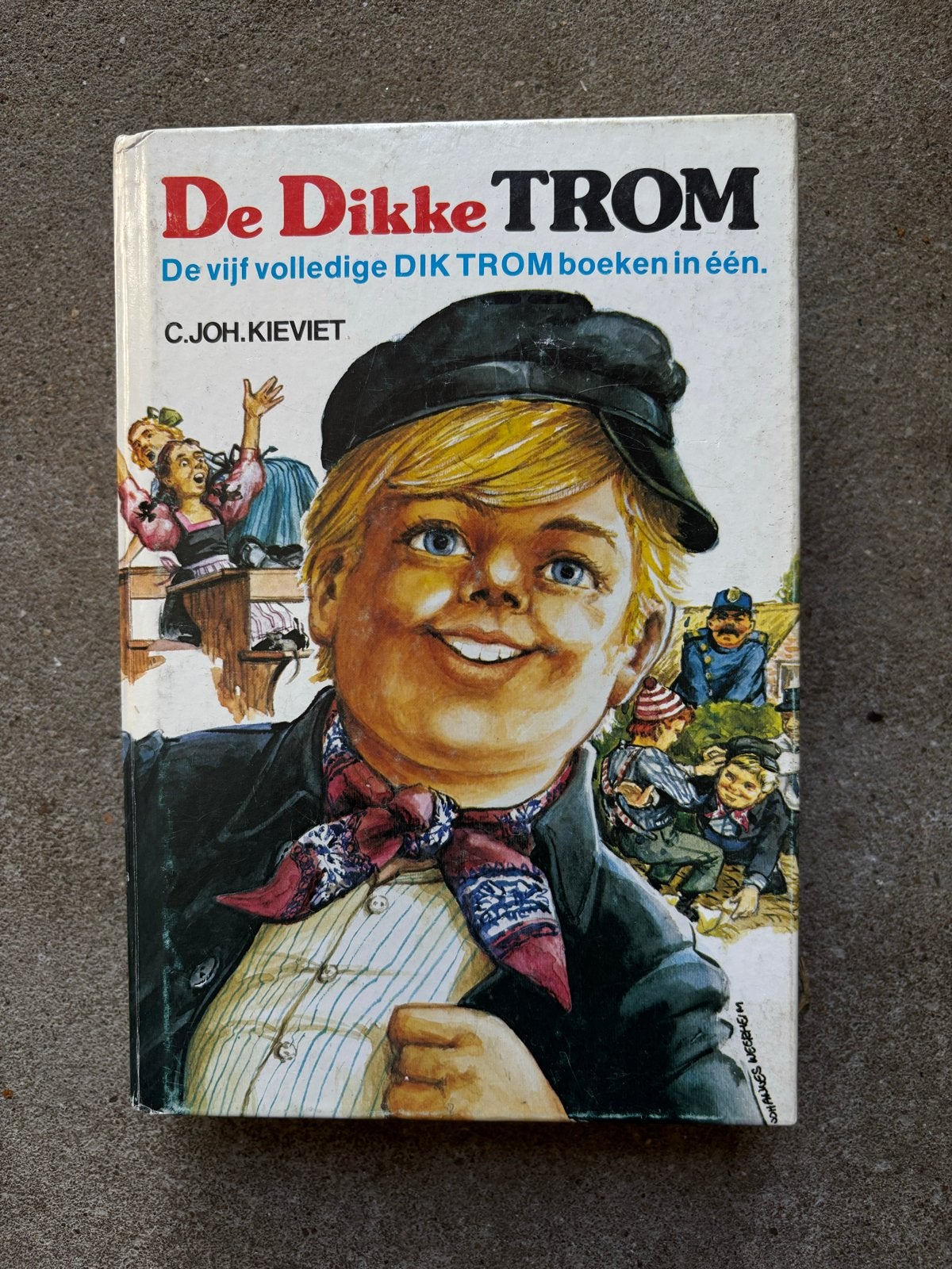 De Dikke Trom - Vijf volledige Dik Trom boeken in één, Ophalen of Verzenden, Gelezen, Fictie algemeen