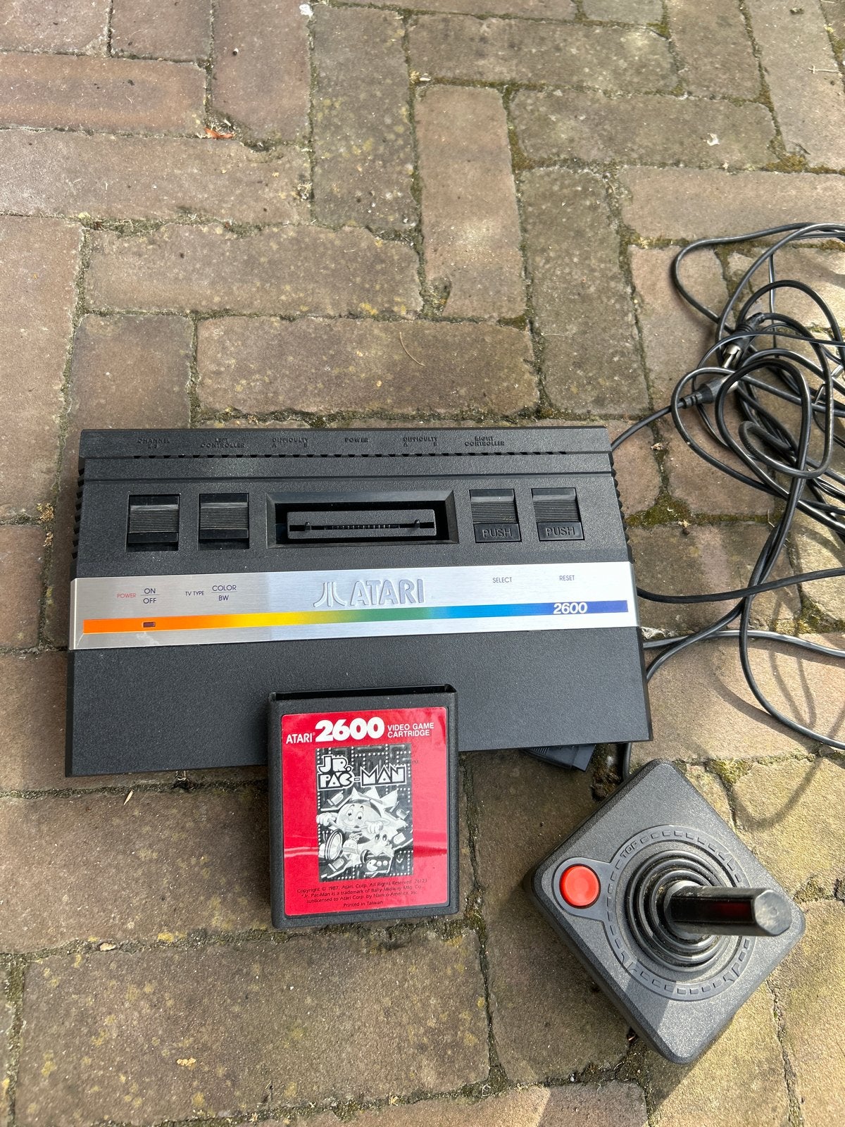 Atari 2600 met Jr. Pac-Man game en controller, Spelcomputers en Games, Spelcomputers | Atari, Ophalen of Verzenden, Met 1 controller