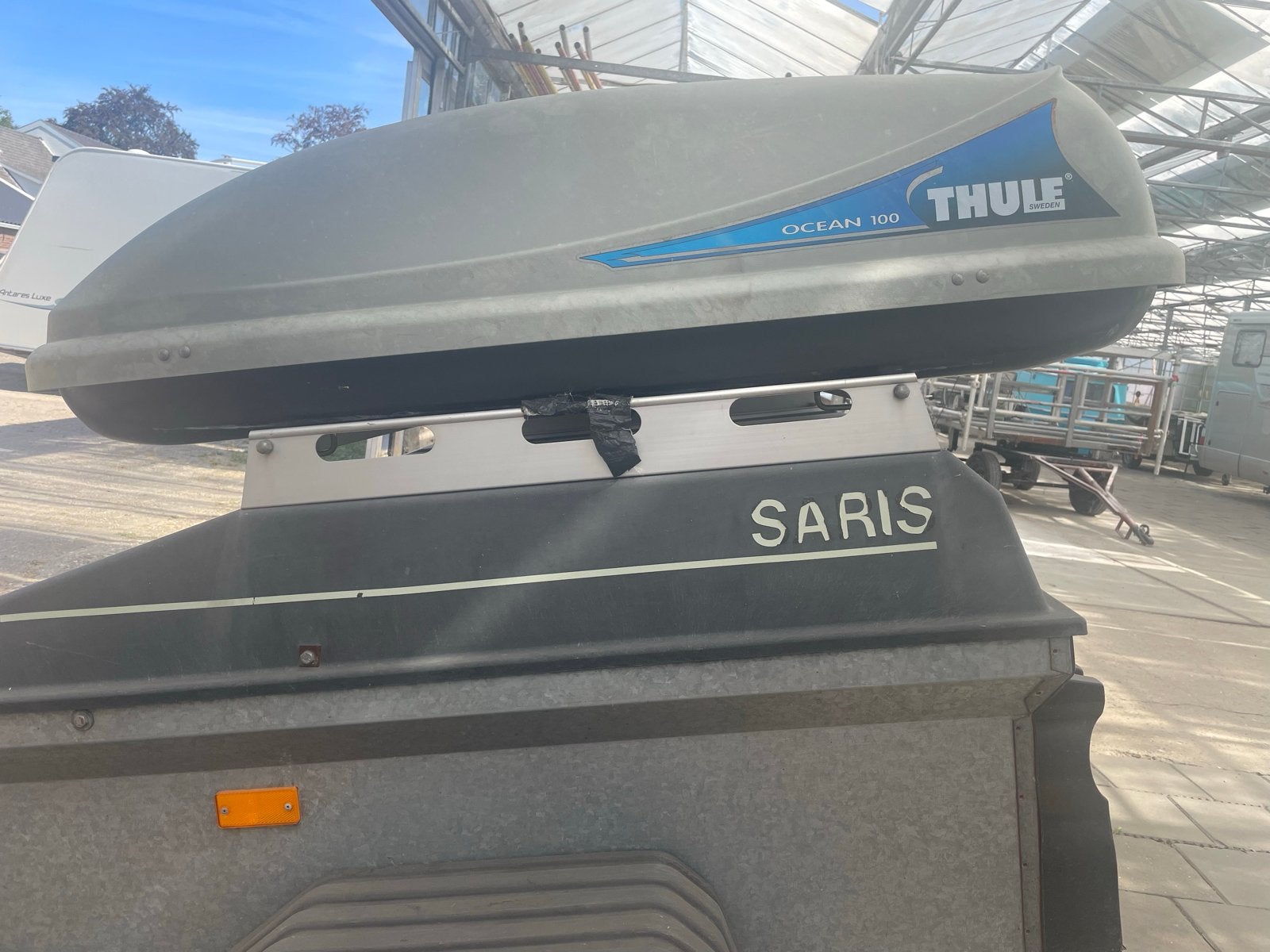 Saris Speedy bagagewagen met Thule Ocean 100 dakkoffer, Auto diversen, Aanhangers en Bagagewagens, Ophalen, Gebruikt