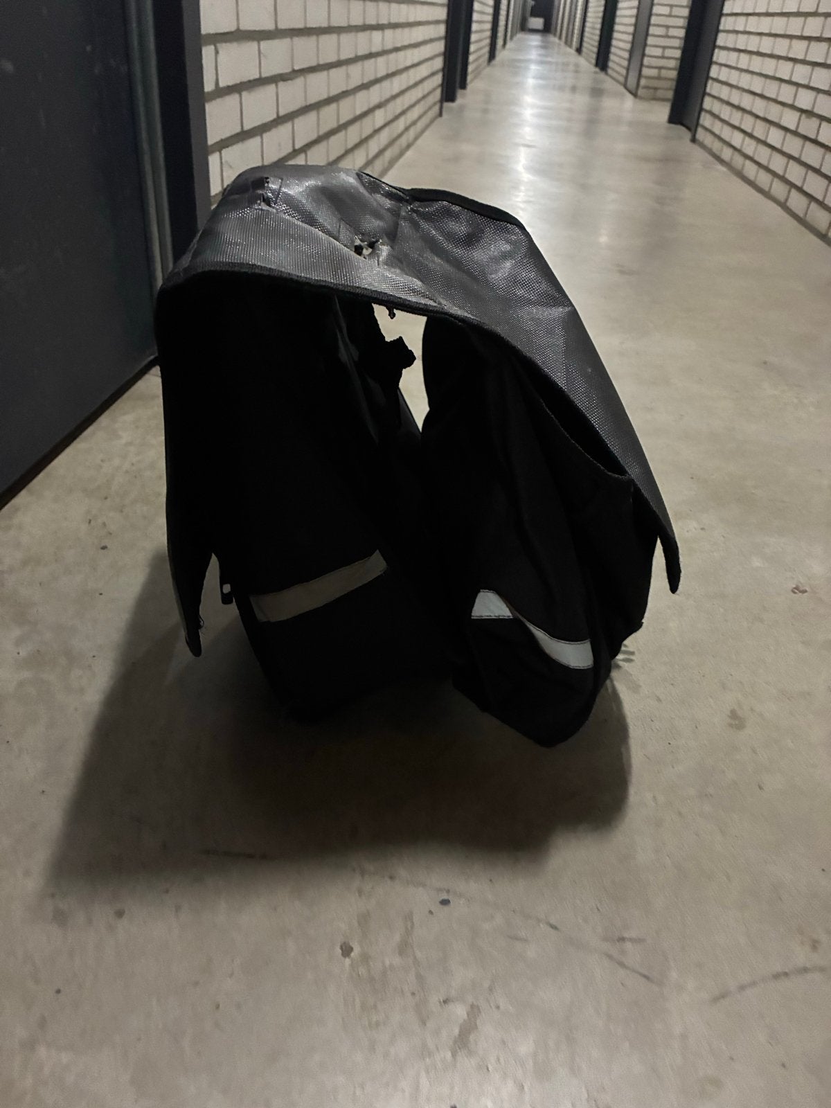 Gebruikte fietstassen met reflecterende strepen, Ophalen of Verzenden, Gebruikt