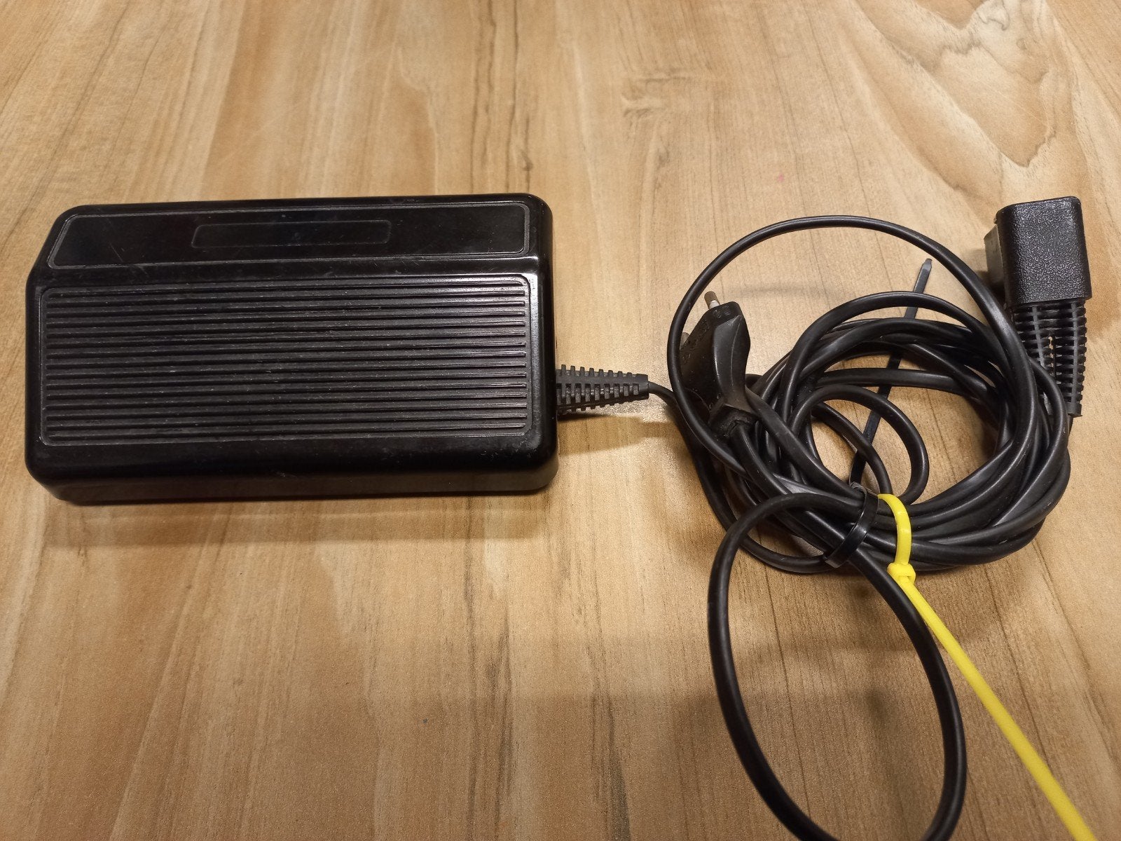 Voetpedaal/Controller voor Naaimachine - M-C-P-K, Ophalen of Verzenden, Gebruikt, Toebehoren, Overige merken