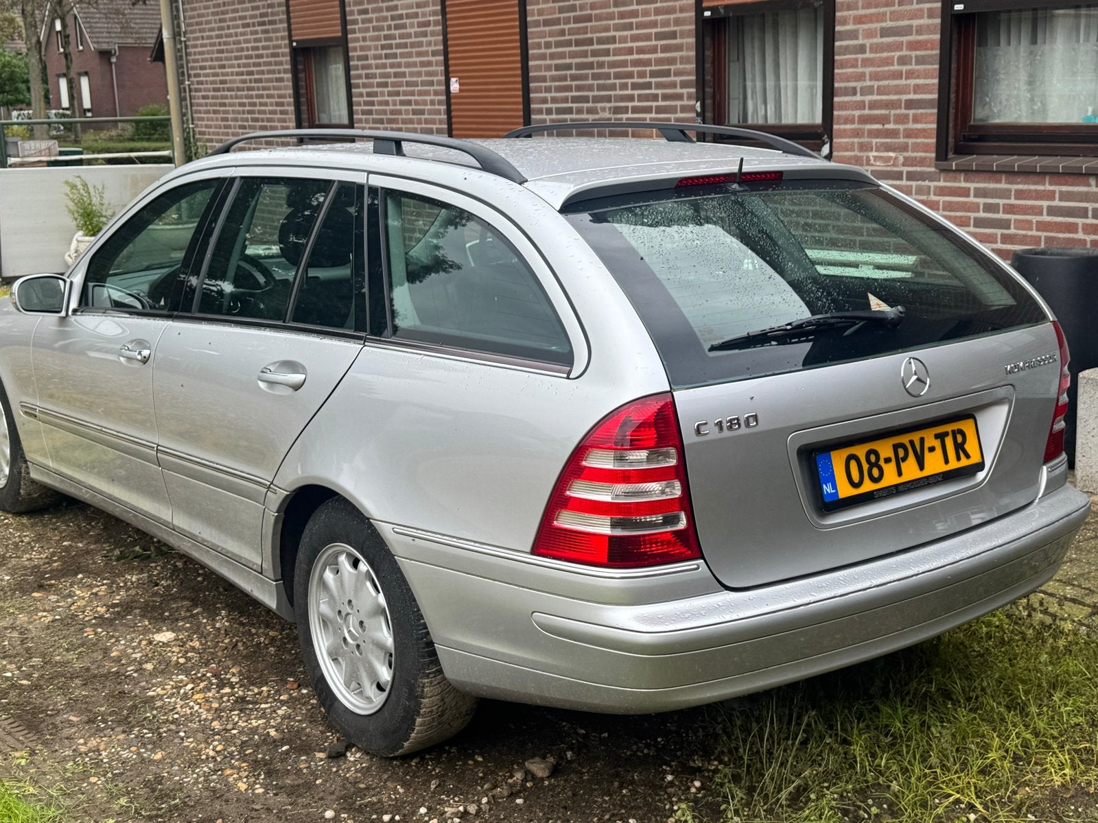 Mercedes-Benz C-Klasse 1.8 C180 Kompr Combi AUT 2005 Grijs, Automaat, Achterwielaandrijving, 1796 cc, Origineel Nederlands