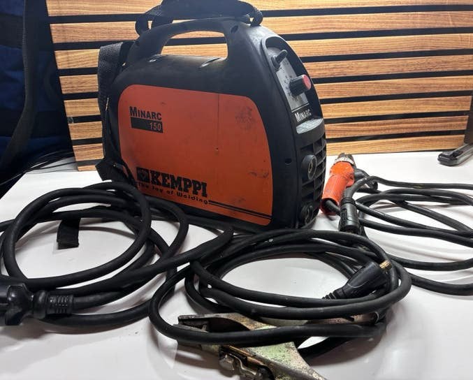 Kemppi Minarc 150 lasapparaat met toebehoren, Doe-het-zelf en Verbouw, Ophalen of Verzenden, Gebruikt, Minder dan 150 ampère, Elektroden