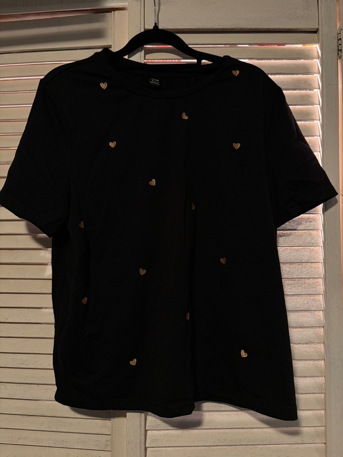 Shirt shein zwart met gouden hartjes, Kleding | Dames, Ophalen of Verzenden, Zo goed als nieuw, Maat 46/48 (XL) of groter, Zwart