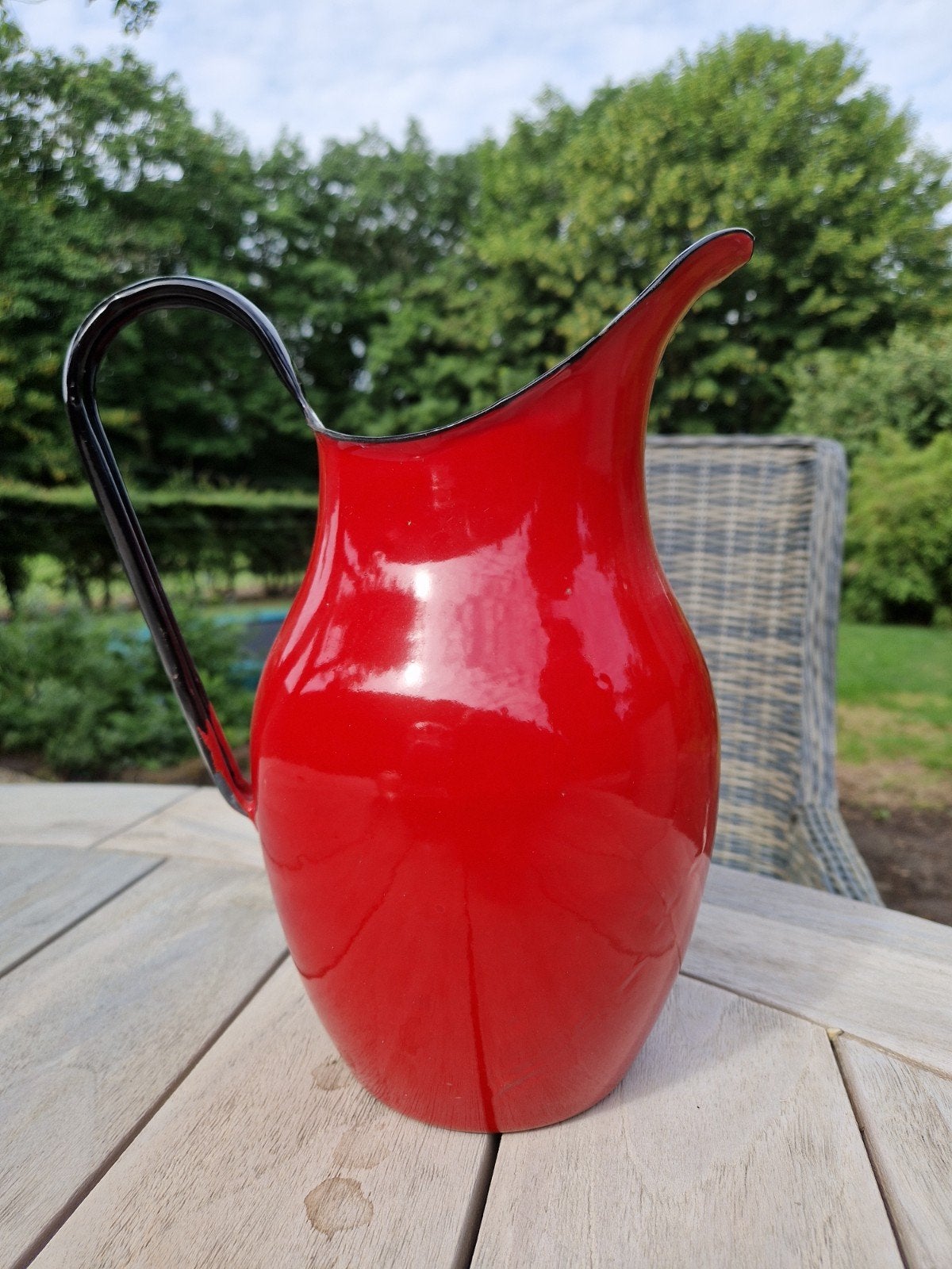 Vintage rode emaille kan met zwart handvat, Antiek en Kunst, Ophalen of Verzenden