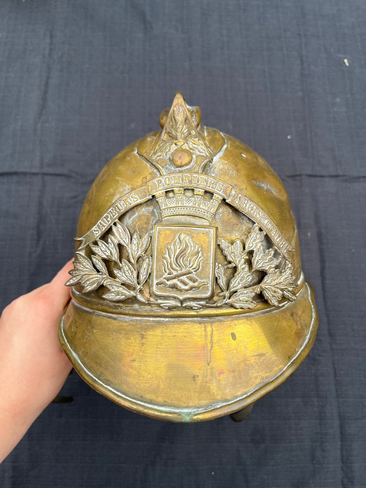 Twee Antieke Franse Messing Brandweerhelm - Sapeurs Pompiers, Ophalen, Overige soorten, Overige gebieden, Helm of Baret