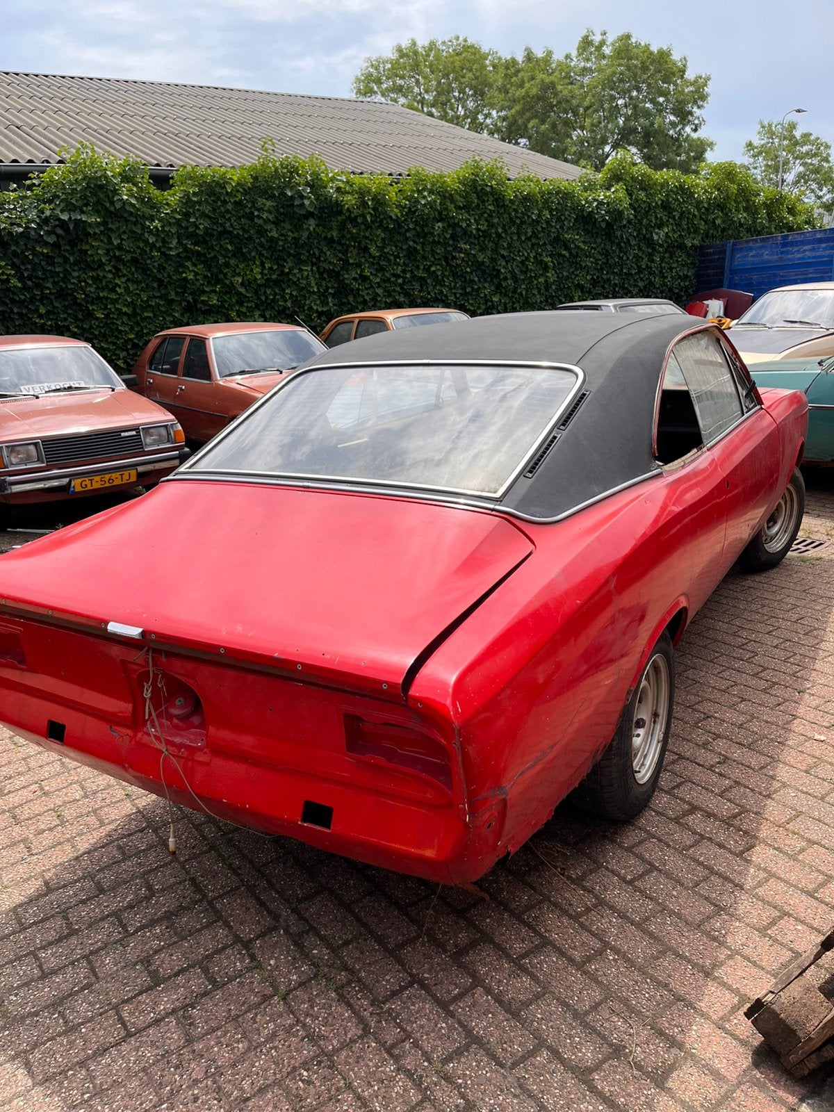 Commodore A Coupe en Record C, 2500 cc, Achterwielaandrijving, Bedrijf, Opel