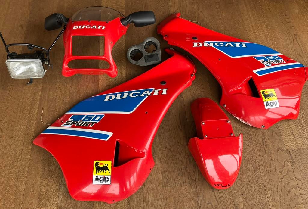 Kuipdelen, dash en spatbord Ducati 750 Sport (1989), Motoren, Onderdelen | Ducati, Ophalen, Gebruikt