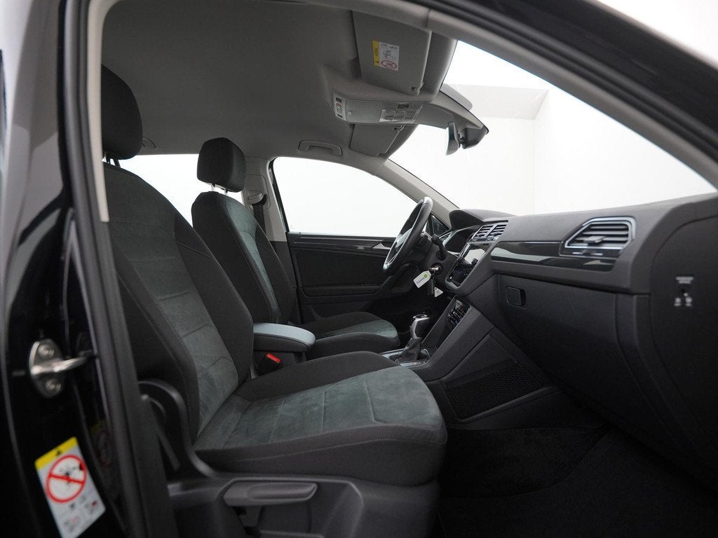 Volkswagen Tiguan 1.4 TSI eHybrid Elegance | Trekhaak | Zond, 12 maanden, Stof, Automatische klimaatregeling, Zwart