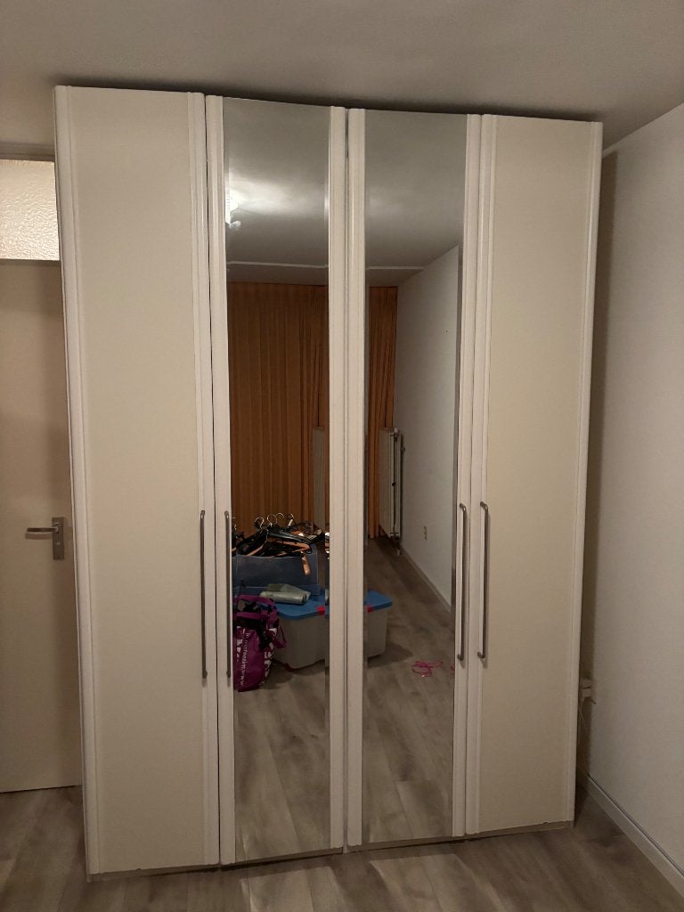 Linnenkast wit, vouwdeuren met spiegel, Ophalen, Met deur(en), Gebruikt, 200 cm of meer