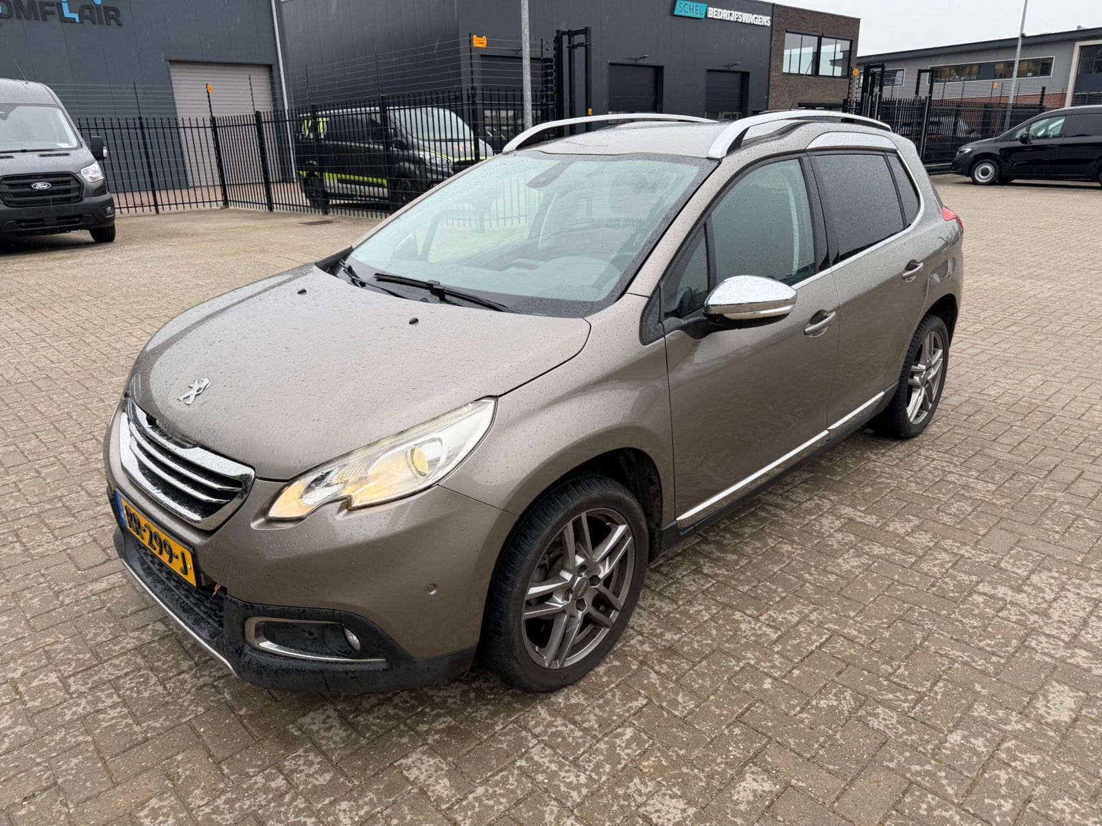 Peugeot 2008 1.2 VTI 60KW/82PK 2015 Grijs, Auto's, Peugeot, Voorwielaandrijving, Stof, 40 €/maand, Euro 6