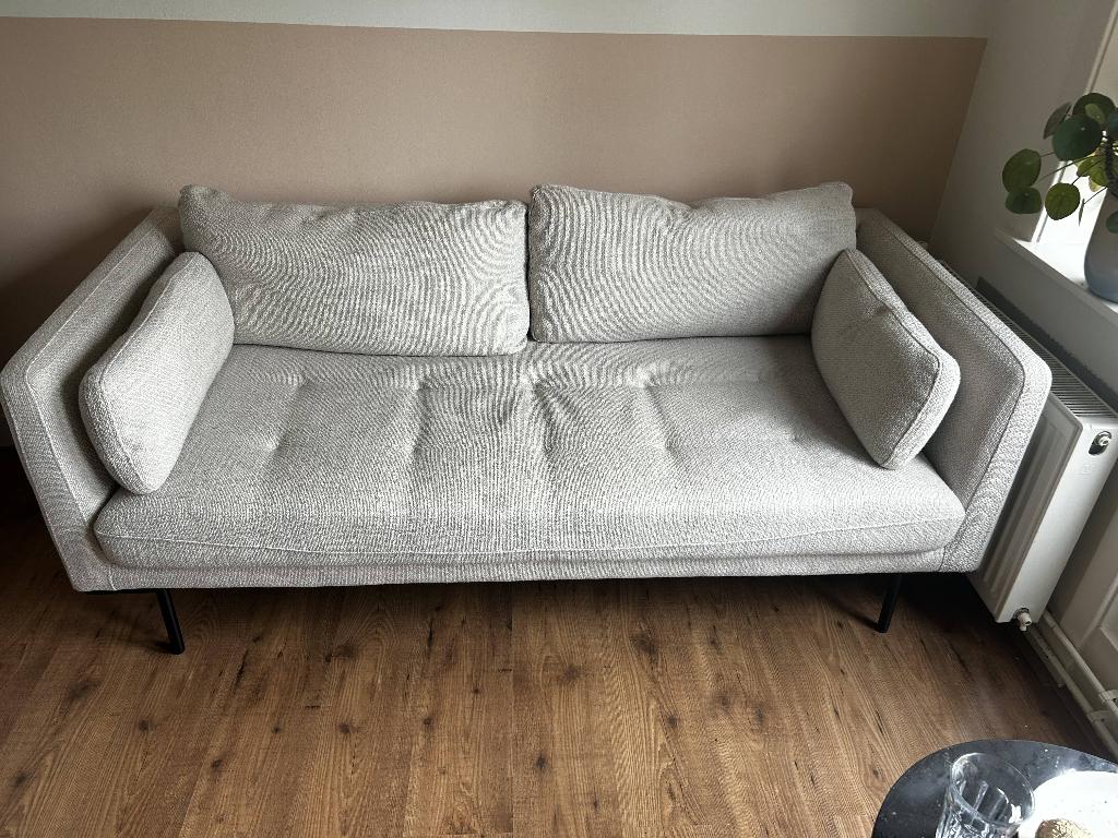 2 Seater Sofa Harlow, Made, havermoutbeige, Ophalen, Boucle stof, Tweepersoons, 75 tot 100 cm