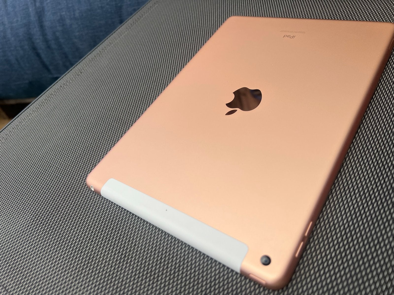 iPad 9e generatie Wifi + 4G - Zo goed als nieuw, Computers en Software, Apple iPads, 10 inch, Rose Goud, 32 GB, Apple iPad