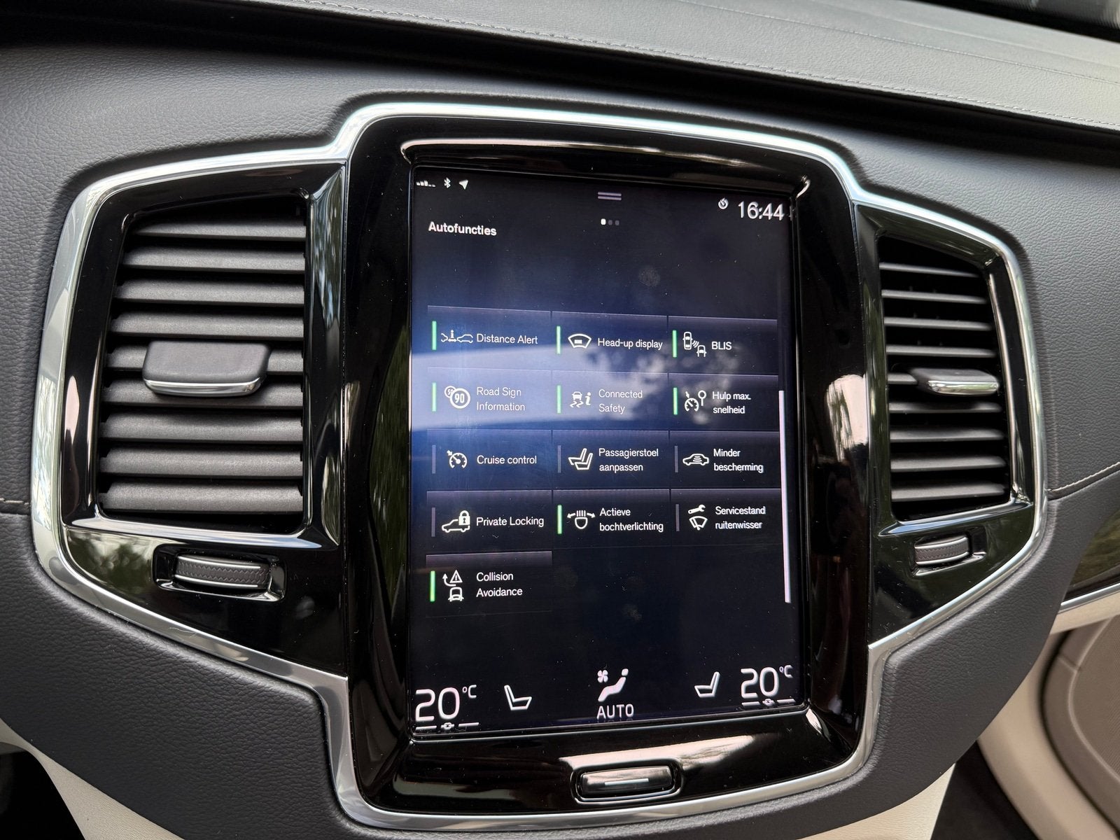 Foto 13 van Volvo XC90 2.0 T8 Twin Engine AWD Inscription