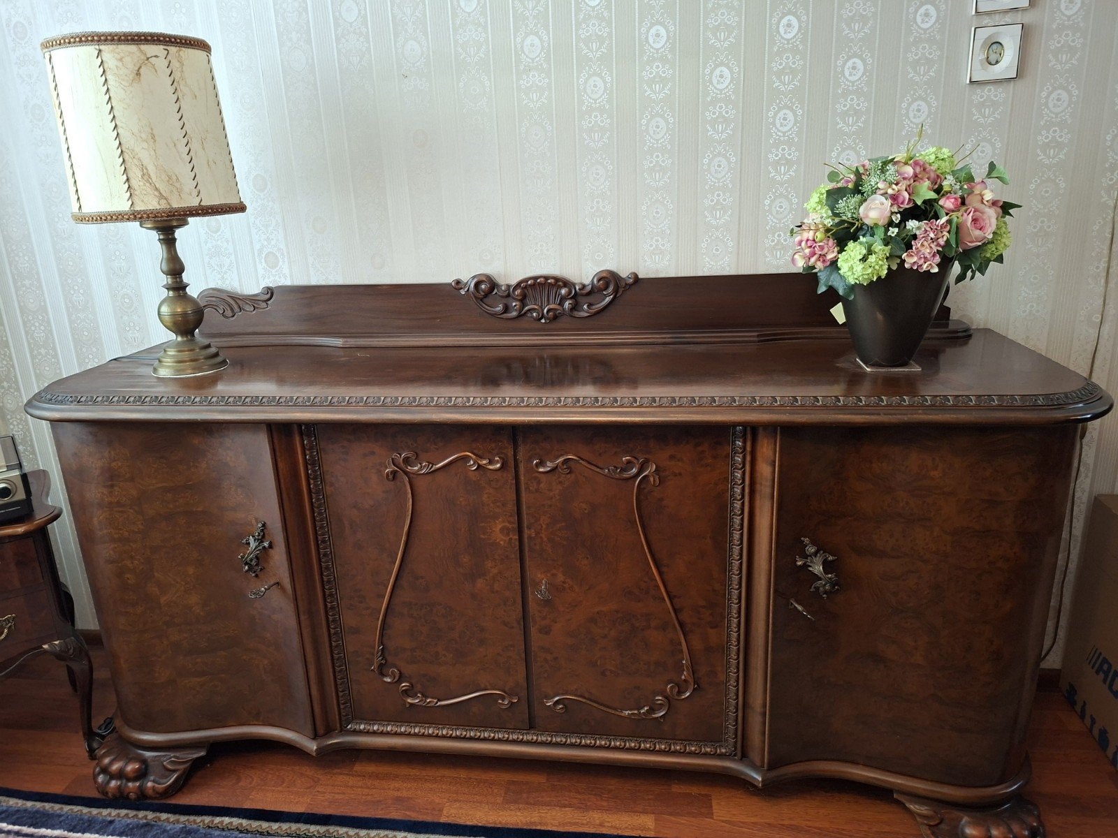 Massief wortelnoten dressoir - Antiek en stijlvol, Ophalen