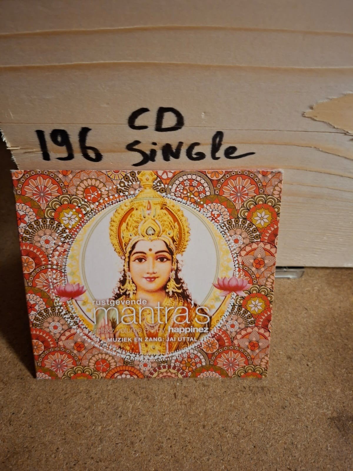 Rustgevende Mantra's - Relax Volume 8 by Happinez CD, Cd's en Dvd's, Ophalen of Verzenden, Gebruikt, Meditatie en Spiritualiteit