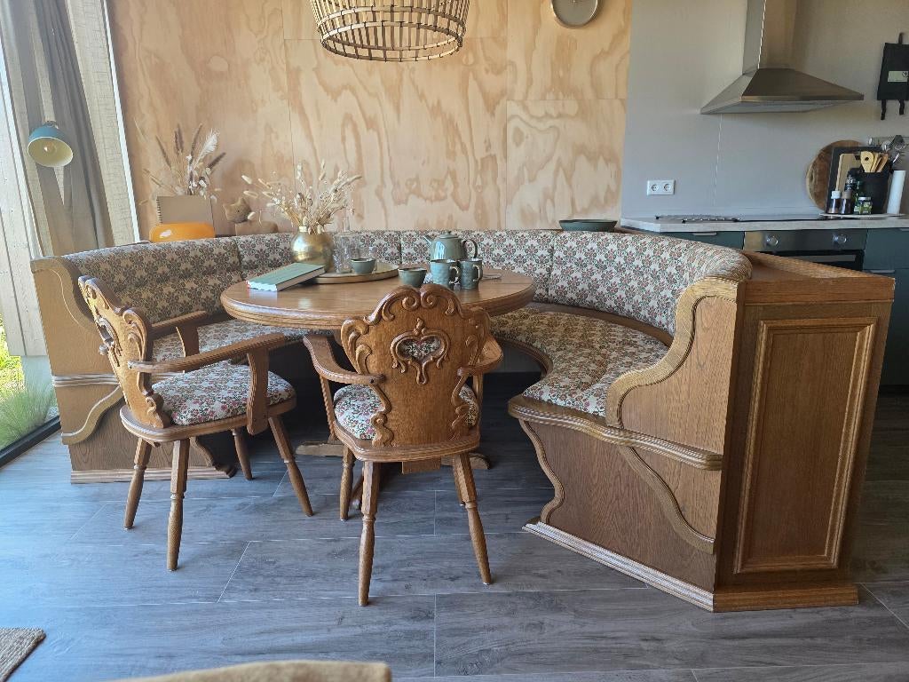 Originele Oostenrijkse rondzit 255cm bij 220cm incl tafel, Huis en Inrichting, Ophalen, Gebruikt, Oostenrijks, 8 stoelen of meer