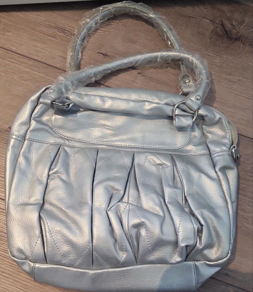 Nieuwe zilveren tas, Ophalen of Verzenden, Nieuw, Overige kleuren, Schoudertasje