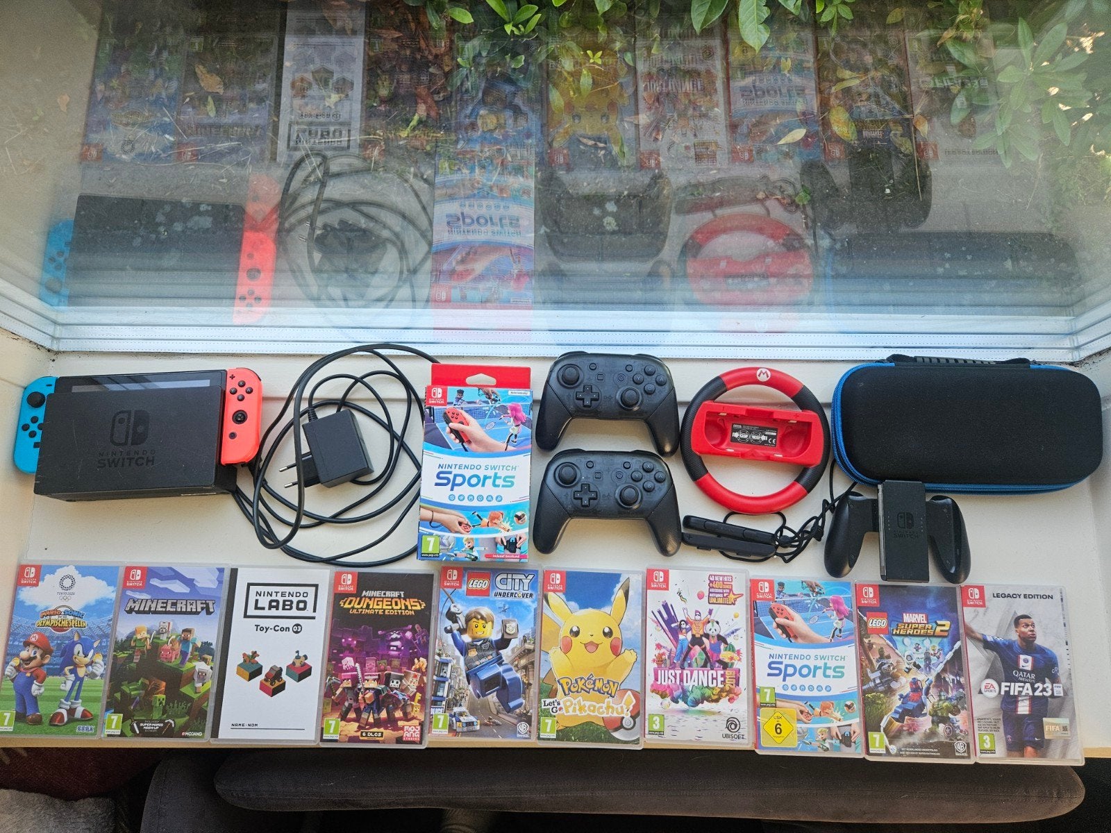 nitendo switch + veel games en controllers, Spelcomputers en Games, Spelcomputers | Nintendo Switch, Ophalen, Switch Original